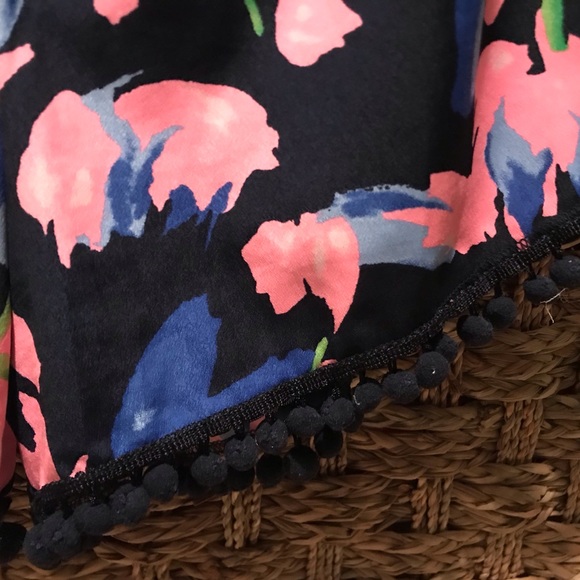 Altar’d State Floral Print Shorts - Picture 2 of 3